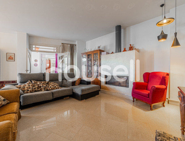 Chalet en venta de 323 m² Calle Piscis, 41410 Carmona (Sevilla)