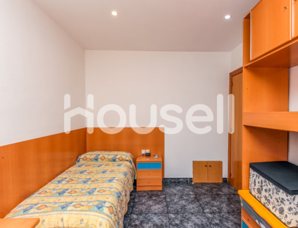 Casa en venta de 247 m² Calle Valls, 08620 Sant Vicenç dels Horts (Barcelona)