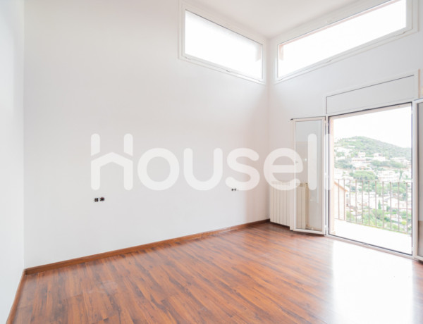 Casa en venta de 269 m² Calle Pau 28, bajo, 08105 Sant Fost de Campsentelles (Barcelona)
