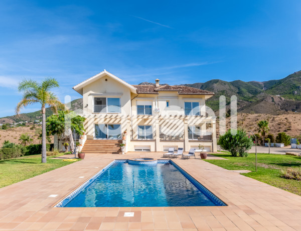 Chalet en venta de 672 m² Urbanización Valtocado, 29650 Mijas (Málaga)