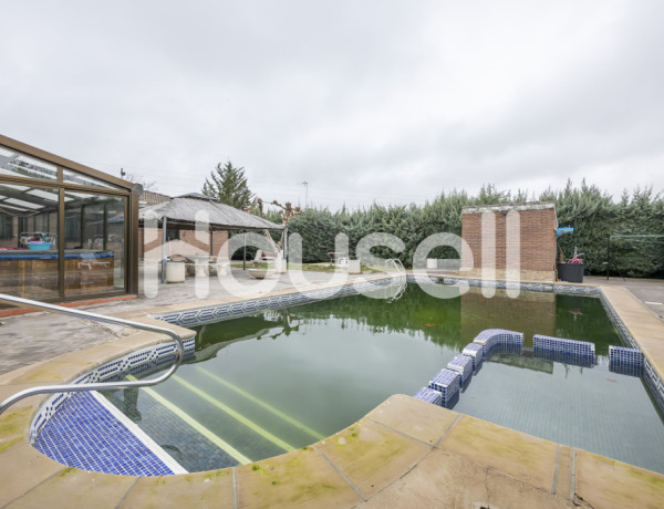 Chalet en venta de 303 m² Calle Villajoyosa, 28513 Nuevo Baztán (Madrid)