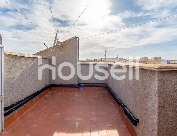 Átic-dúplex en venta de 240 m² Calle la Calera, 03181 Torrevieja (Alacant)