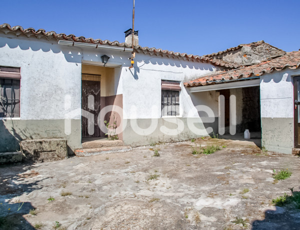 Casa-Chalet en Venta en Roelos De Sayago Zamora