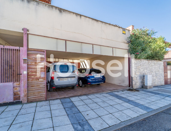 Casa en venta de 198 m² Calle Juan de Vivero, 47260 Cabezón de Pisuerga (Valladolid)