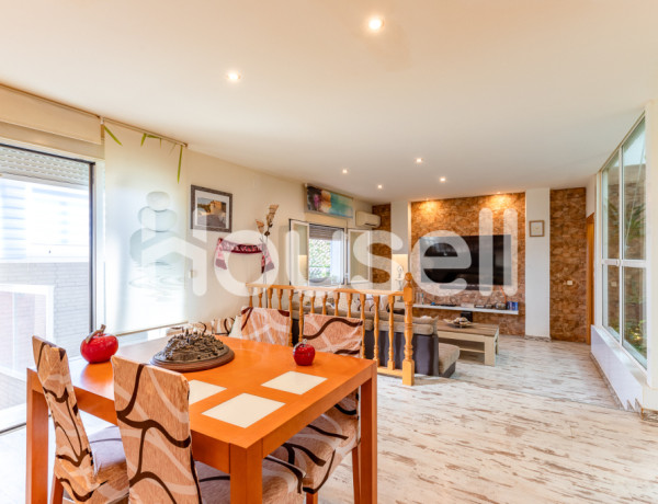 Gran chalet de 211 m²en : Calle Hierbabuena, 45280 Olías del Rey (Toledo)