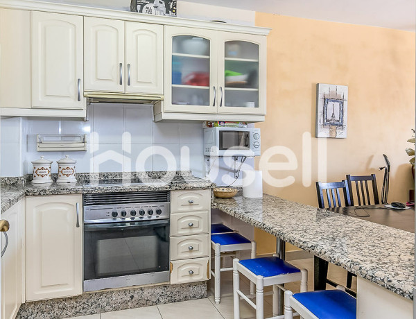 Flat For sell in Adeje in Santa Cruz de Tenerife 