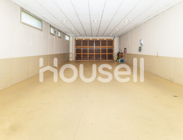 Chalet en venta 708 m² Calle Tagamanent, 08420 Canovelles (Barcelona)