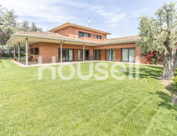 House-Villa For sell in Canovelles in Barcelona 