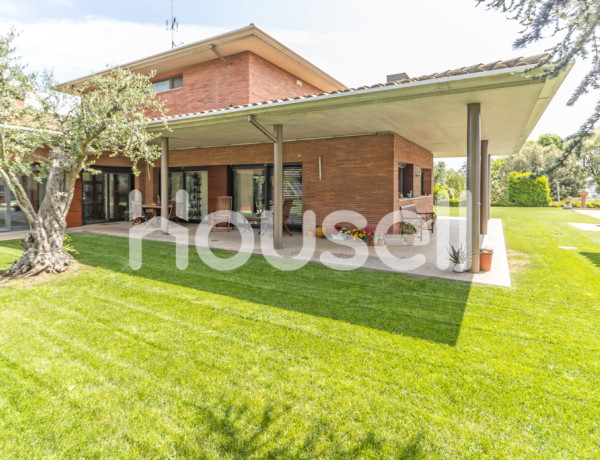 House-Villa For sell in Canovelles in Barcelona 