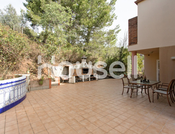 Casa en venta de 381 m² Calle de Rafael Albertí, 08757 Corbera de Llobregat (Barcelona)