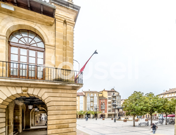 Edificio de 166m² en Calle Santo tomas, 26200 Haro (La Rioja)