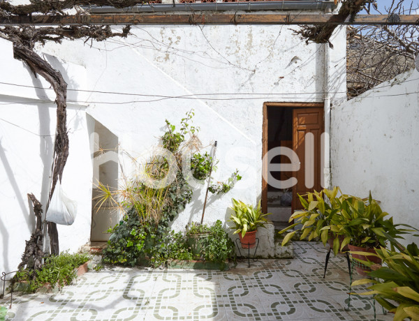 Casa en venta de 259 m² Calle Conde Mejorada, 23440 Baeza (Jaén)