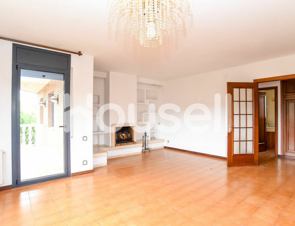 Chalet en venta de 321 m² Avenida Can Monmany, 08197 Sant Cugat del Vallès (Barcelona)