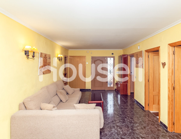 Casa en venta de 288 m² Calle Mediodía Ruices, 46353 Requena (Valencia)