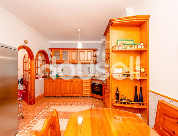 House-Villa For sell in Santa Lucia De Tirajana in Las Palmas 