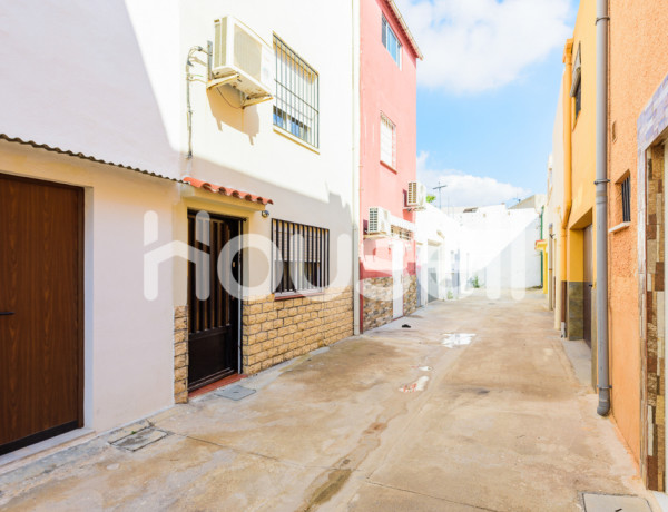 Espacioso chalet de 128 m² de superficie y 128 m² de parcela Calle San Pablo, 12550 Almazora/Almassora (Castelló)