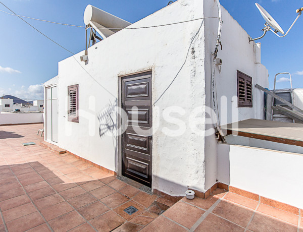 Casa en venta de 388 m² Calle de Menéndez y Pelayo, 35500 Arrecife (Las Palmas)