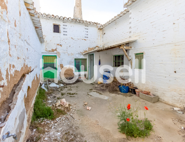 Casa en venta de 244 m² Calle Hermanos Quintero, 02630 Roda (La) (Albacete)