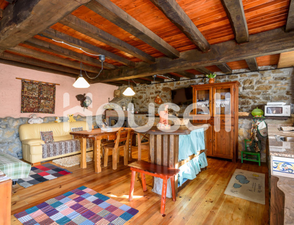 Town house For sell in Campo De Caso in Asturias 