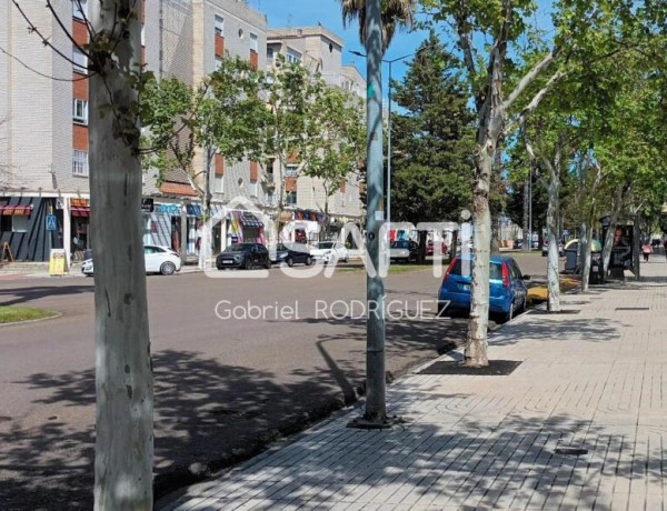 Valdepasillas, cuatro dormitorios, dos baños, plaza de garaje