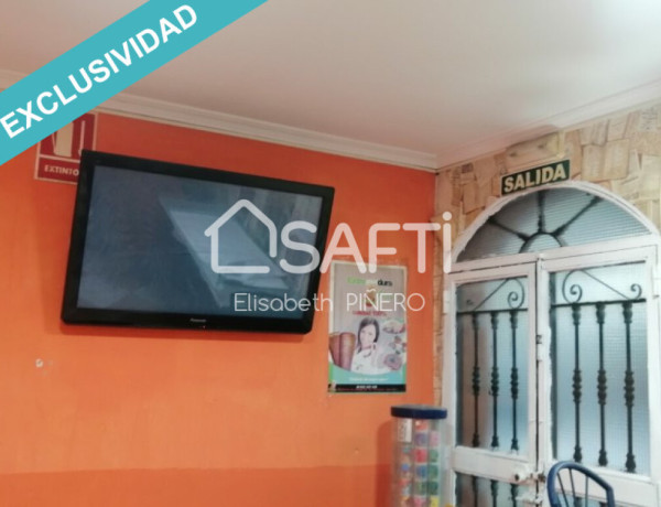 MAGNIFICO LOCAL COMERCIAL CON NAVE EN PLENA AVENIDA CARMEN AMIGO