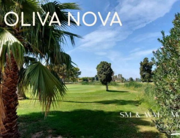 Oliva Nova – Se vende espaciosa casa dúplex pareada a pocos pasos de la playa
