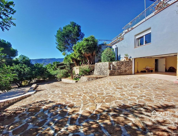 House-Villa For sell in Beniarjó in Valencia 