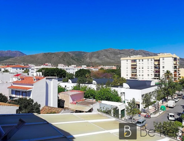 EDIFICIO EN PLENO CENTRO DE TORREMOLINOS (MALAGA)