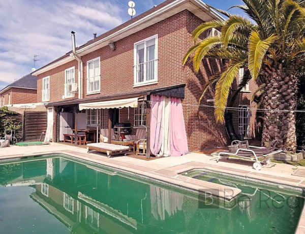 House-Villa For sell in Villanueva De La Cañada in Madrid 