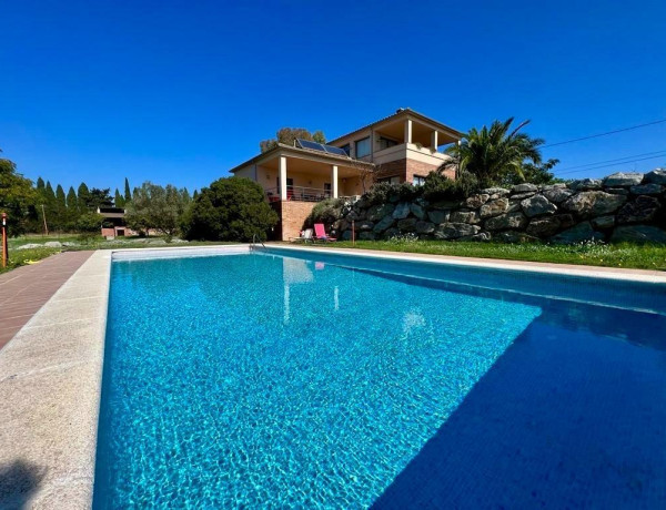 House-Villa For sell in Palau De Santa Eulalia in Girona 