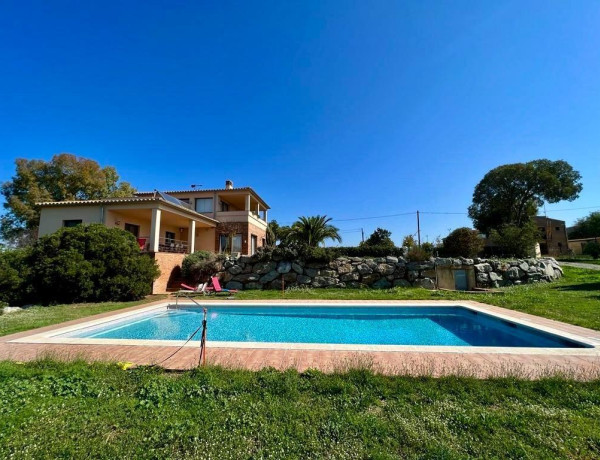 House-Villa For sell in Palau De Santa Eulalia in Girona 