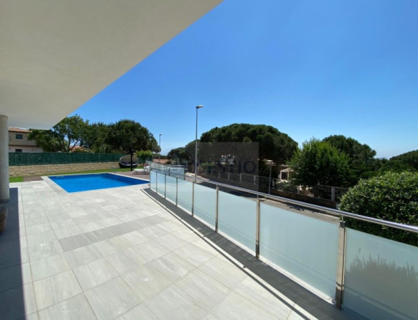 Casa-Chalet en Venta en Sant Feliu De Guixols Girona Ref: VC-10383