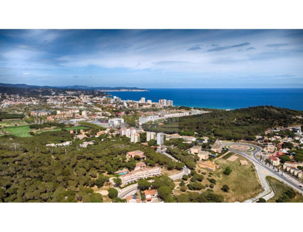 Residential land For sell in Castell Platja D Aro in Girona 