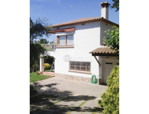 House-Villa For sell in Santa Cristina D Aro in Girona 