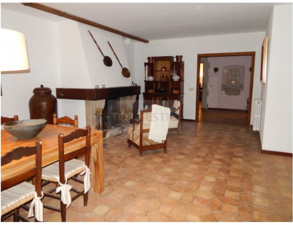 House-Villa For sell in Llambilles in Girona 