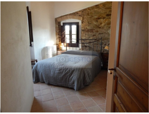 House-Villa For sell in Llambilles in Girona 