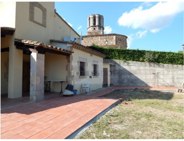 House-Villa For sell in Llambilles in Girona 