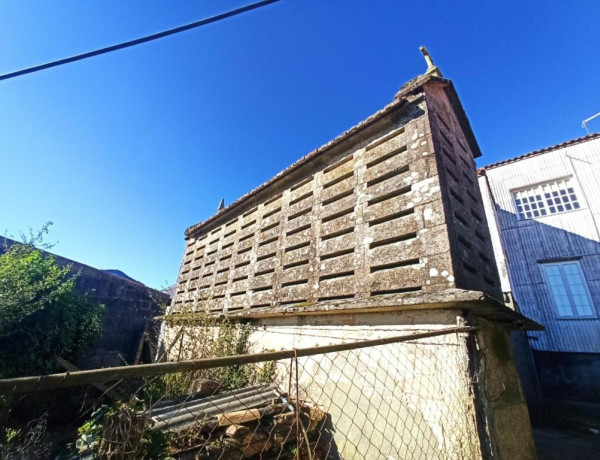 House-Villa For sell in Pobra Do Caramiñal, A in La Coruña 