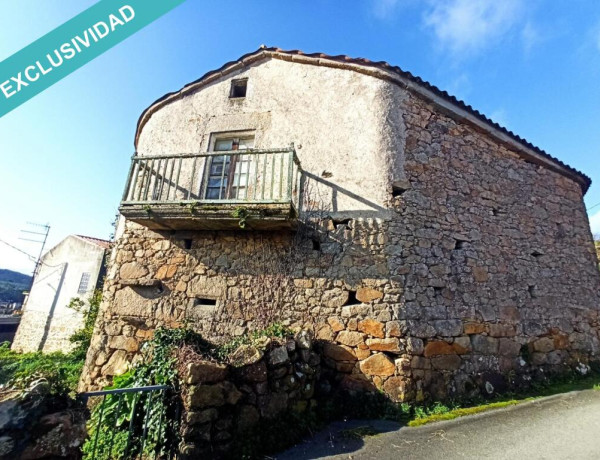 House-Villa For sell in Camariñas in La Coruña 