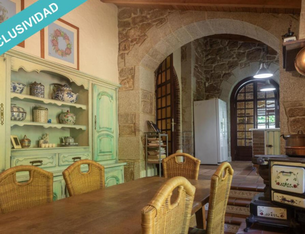 Country house For sell in Ribeira in La Coruña 
