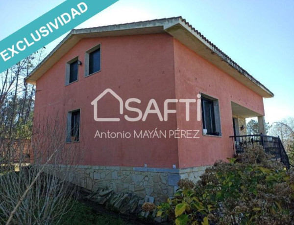 Country house For sell in Porto Do Son in La Coruña 