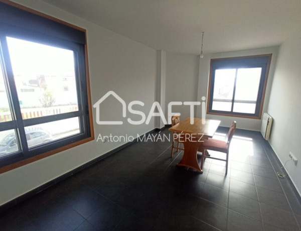 Apartment For sell in Ribeira in La Coruña 