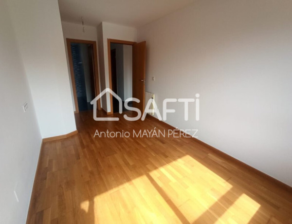 Apartment For sell in Ribeira in La Coruña 