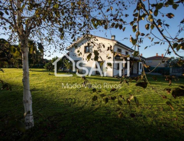 House-Villa For sell in Teo in La Coruña 