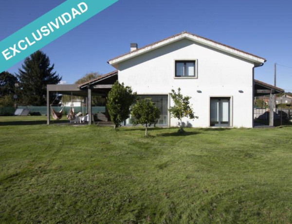 House-Villa For sell in Teo in La Coruña 