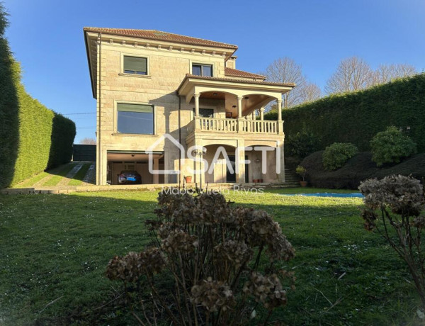 House-Villa For sell in Santiago De Compostela in La Coruña 