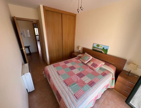 Piso de 2 dormitorios situado en Aguiño, al lado de la playa.