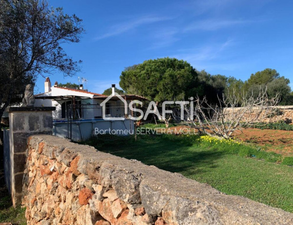 CHALETS EN PARCELA CERCA DE CIUTADELLA Y LA COSTA VIRGEN MENORQUINA.