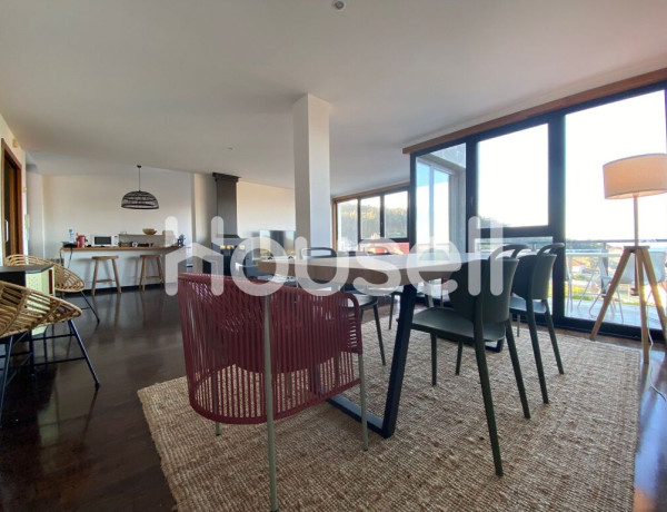 House-Villa For sell in Arteixo in La Coruña 