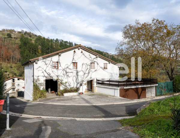 Casa rural en venta de 420m² en Calle Erdigunea, 20495 Albiztur (Gipuzkoa)